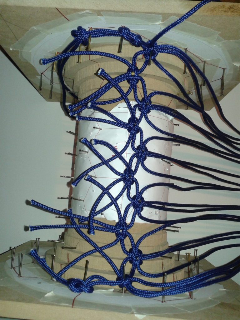 Early Knotlight weaving test around the temporary support
